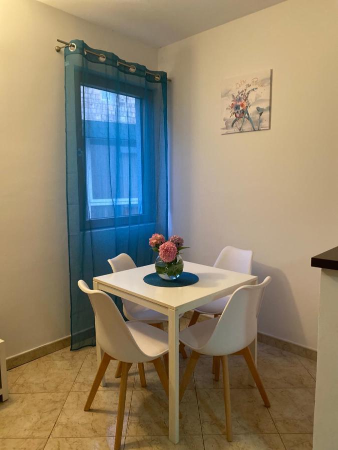 Apartmani Nica Sveti Stefan Bagian luar foto