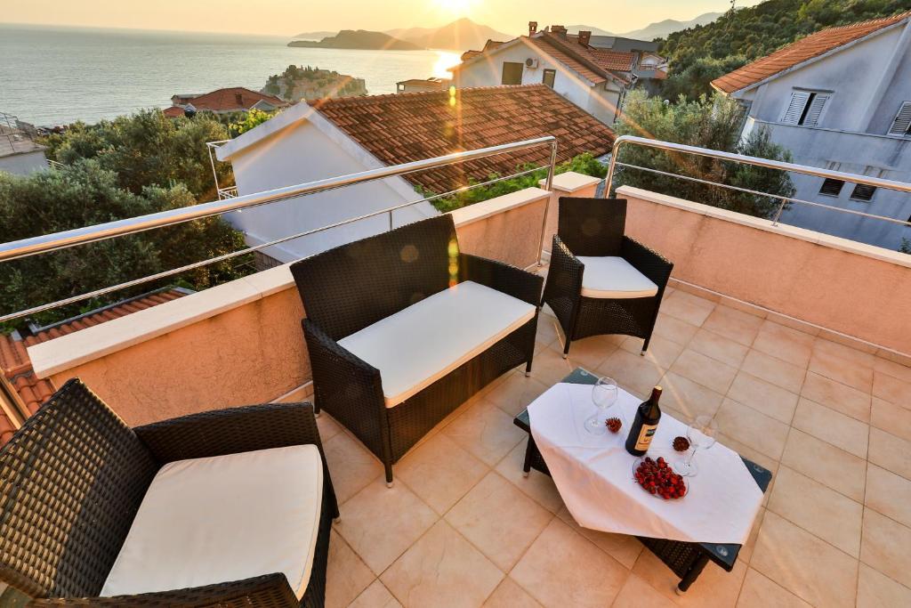 Apartmani Nica Sveti Stefan Bagian luar foto