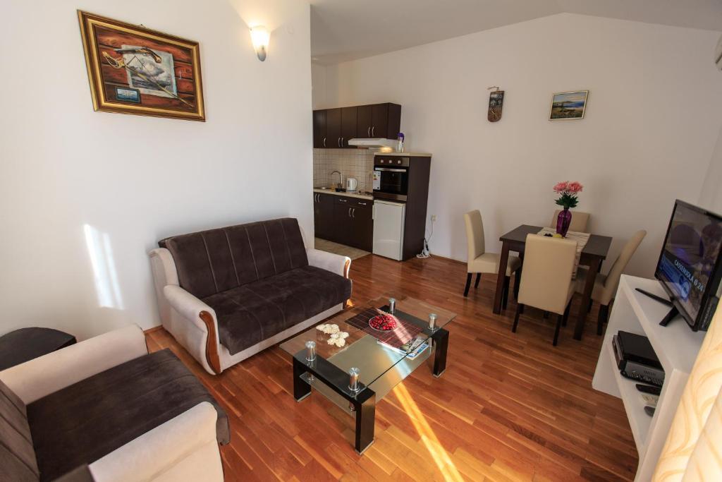 Apartmani Nica Sveti Stefan Bagian luar foto